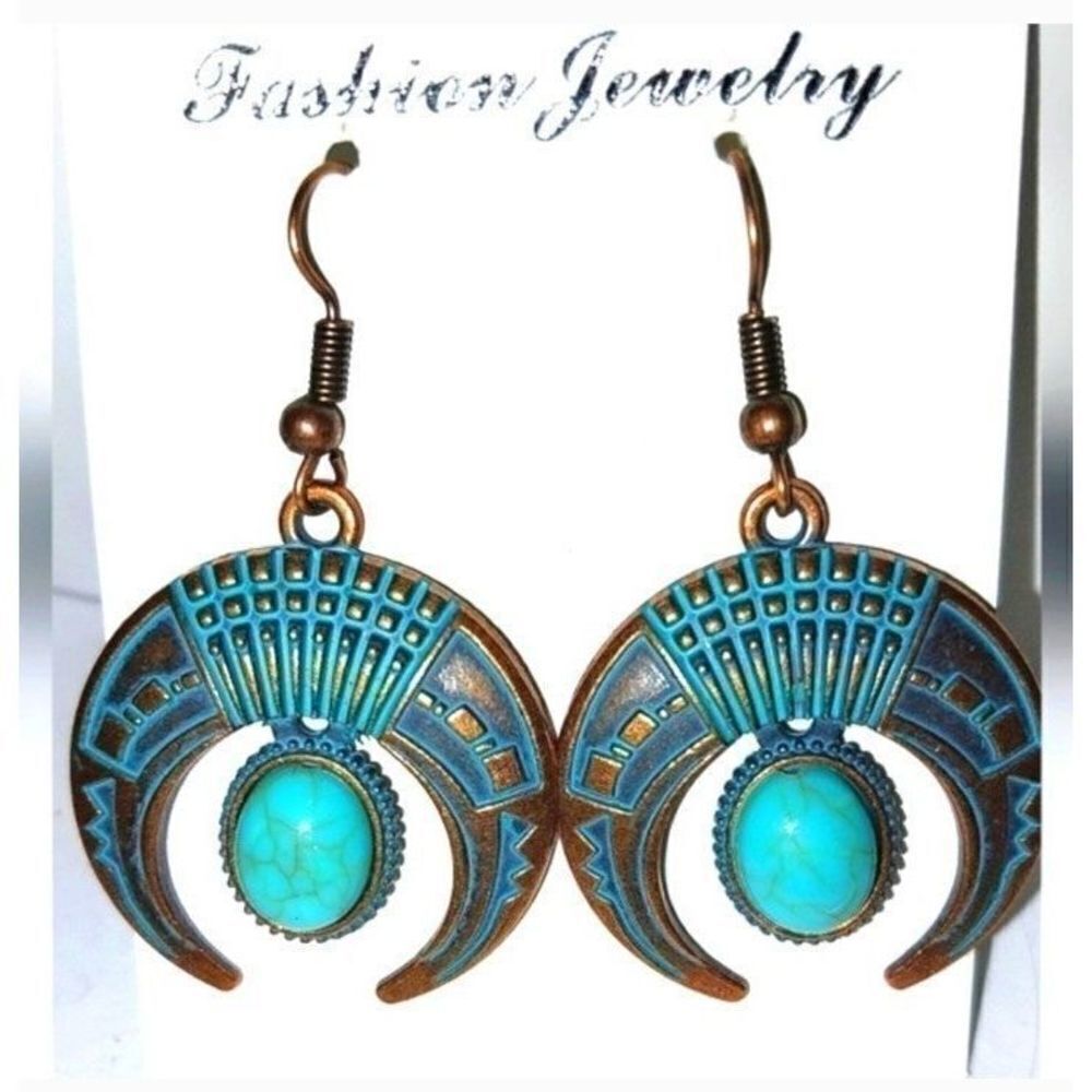 Beautiful vintage turquoise earrings